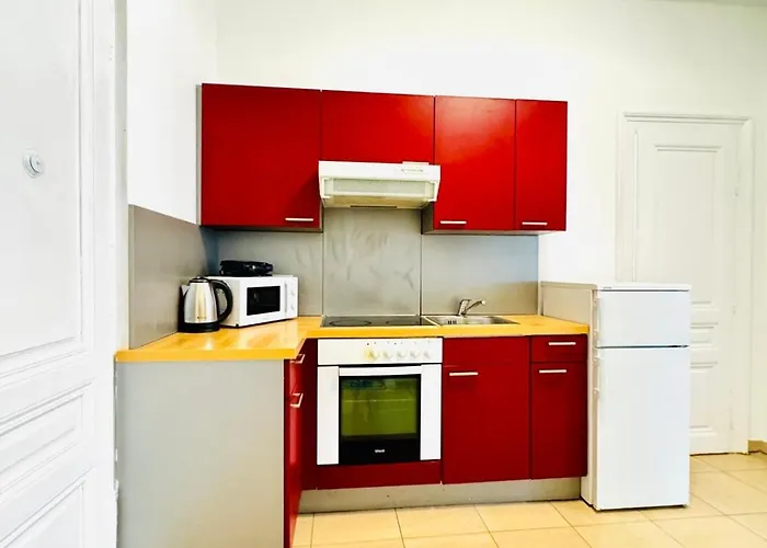 Comfortable 1br & 1 Lr Apt, 7 Min Westbahnhof