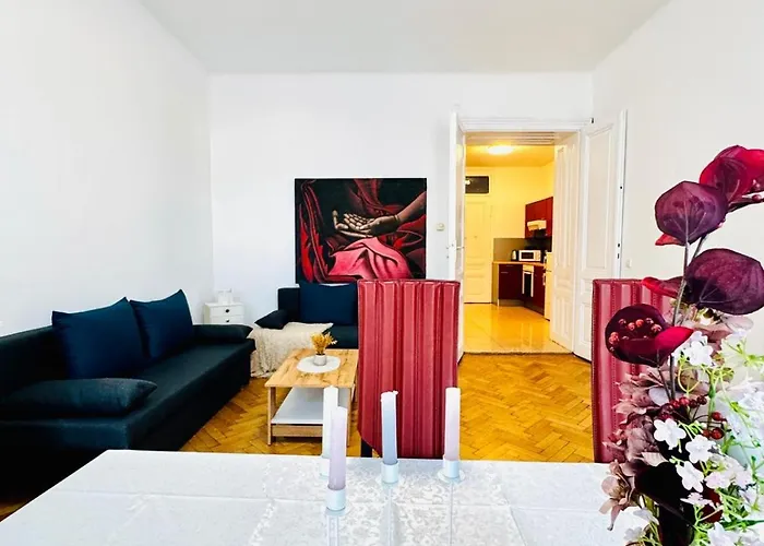 Apartment Comfortable 1br & 1 Lr Apt, 7 Min Westbahnhof Vienna