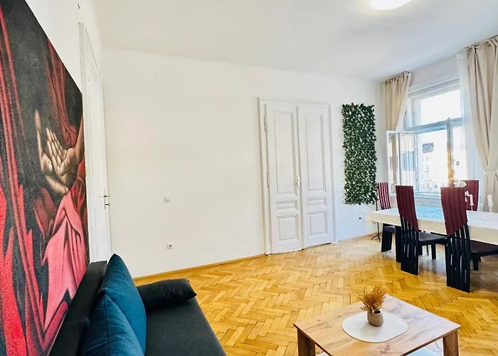 Comfortable 1br & 1 Lr Apt, 7 Min Westbahnhof *