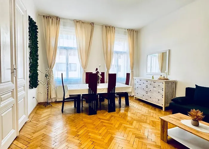Comfortable 1br & 1 Lr Apt, 7 Min Westbahnhof