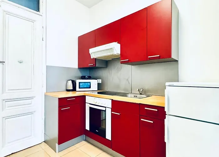 Apartment Comfortable 1br & 1 Lr Apt, 7 Min Westbahnhof *